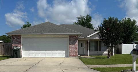 Homes For Sale - 421 Cavaness Dr<br/> Houma, LA 70364