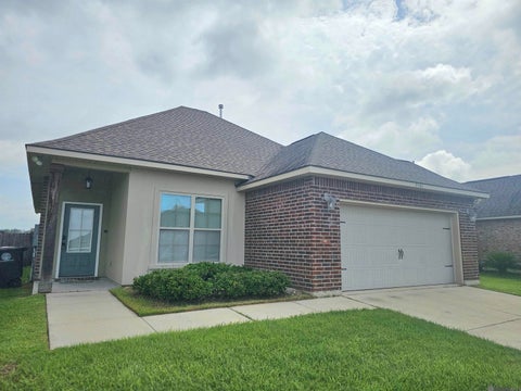 Homes For Rent - 7961 Brown Hickory Ave<br/> Baton Rouge, LA 70820