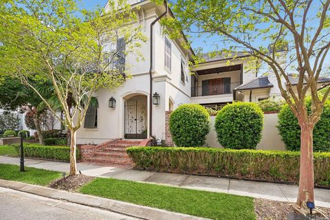 Homes For Sale - 11406 The Gardens Dr<br/> Baton Rouge, LA 70810