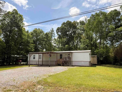 Mobile Home For Sale - 10330 Thibodeaux Rd<br/> Denham Springs, LA 70706
