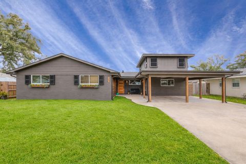 Homes For Sale - 23 Dallas Dr<br/> Houma, LA 70360