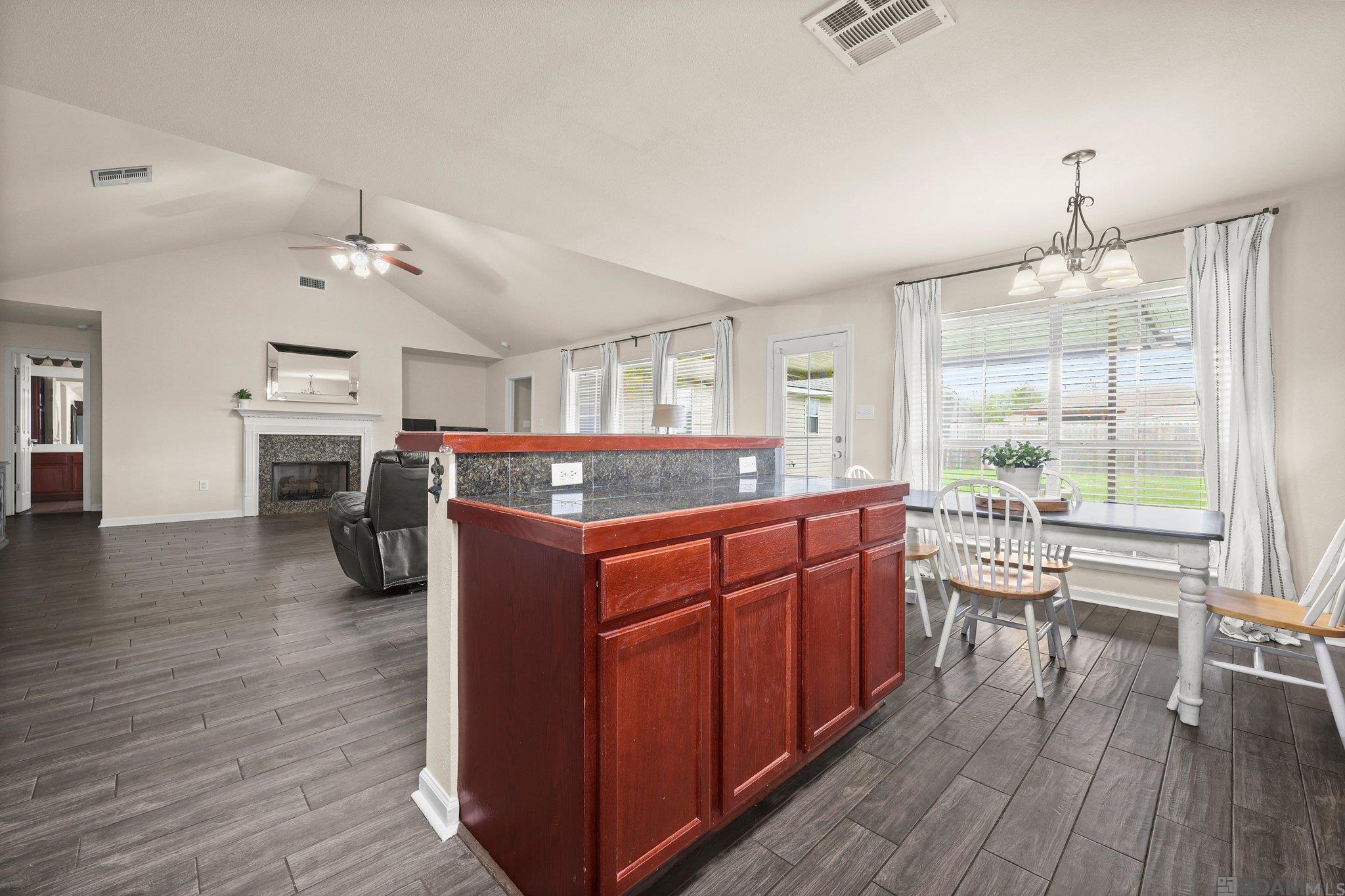 26017 Big Ben Dr, Denham Springs, Louisiana image 6