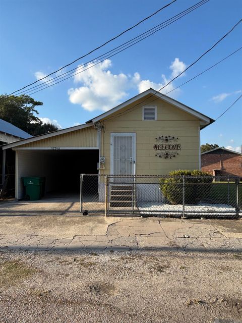 Homes For Sale - 57706 Plaquemine St<br/> Iberville County, Plaquemine, LA 70764