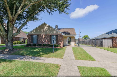 Homes For Sale - 1148 Elvin Dr<br/> Baton Rouge, LA 70810