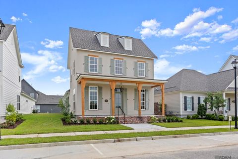 Homes For Sale - 14013 Spalding Way<br/> Baton Rouge, LA 70817