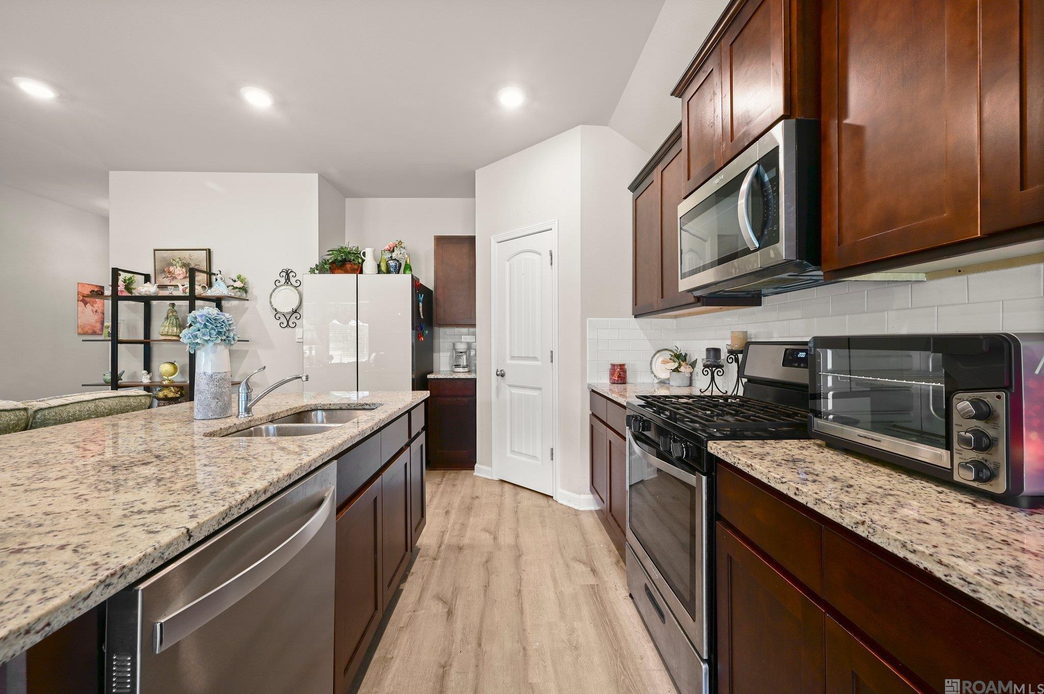 13041 Bayberry Ave, Denham Springs, Louisiana image 7