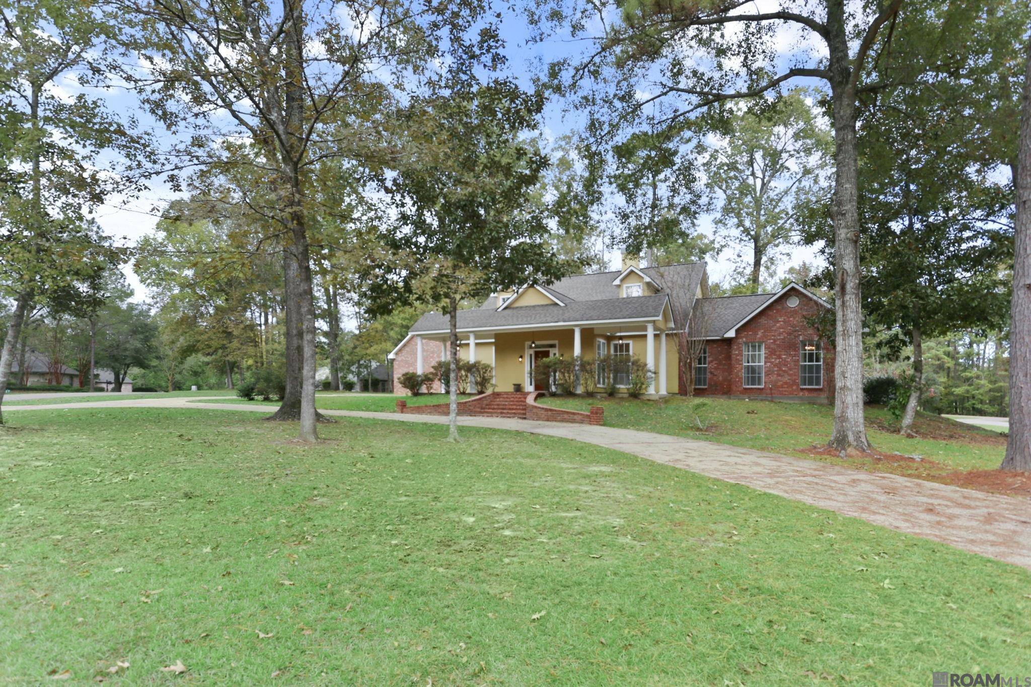 14027 Dogwood Trace, Saint Francisville, Louisiana image 2