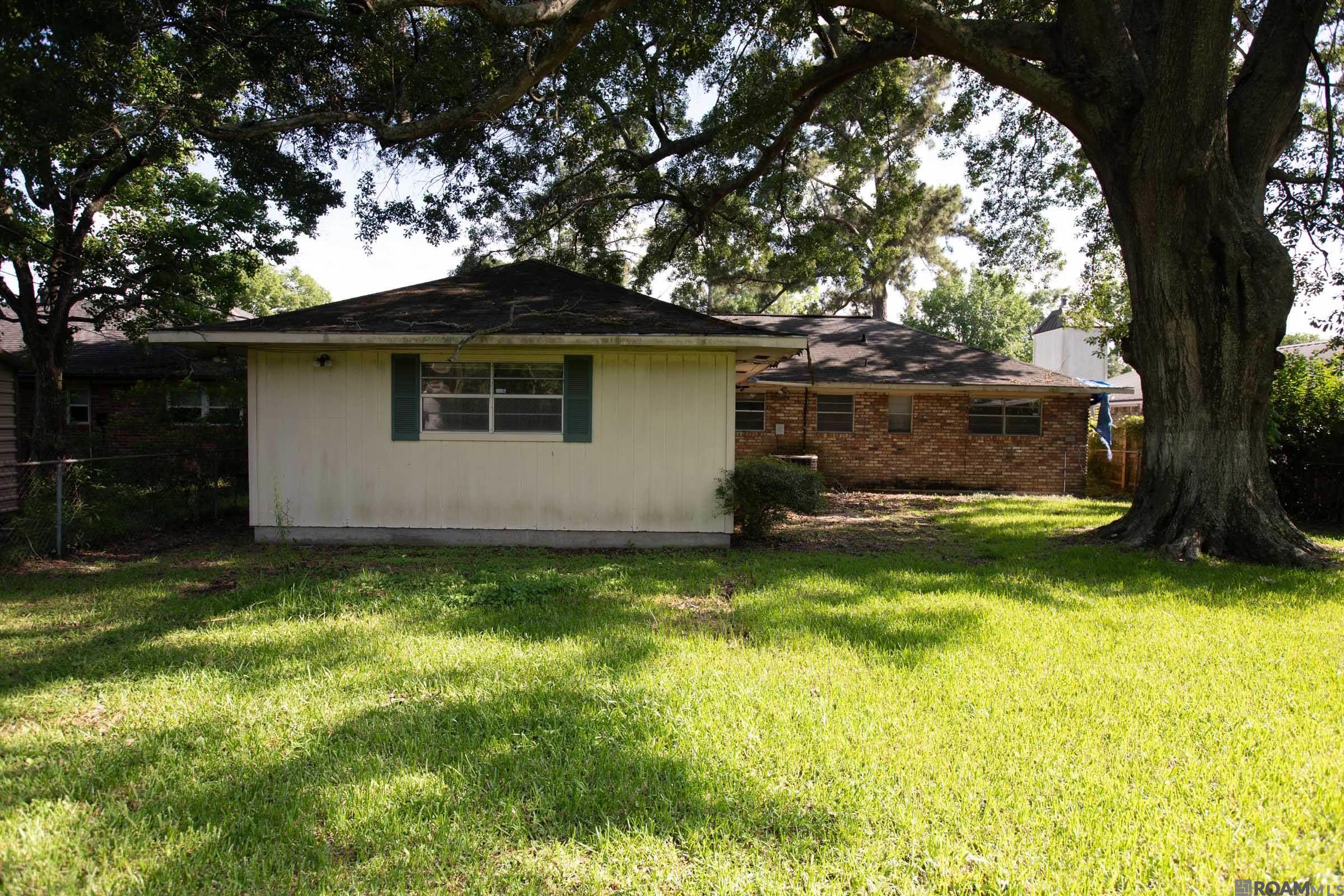 11555 E Black Oak Dr, Baton Rouge, Louisiana image 2