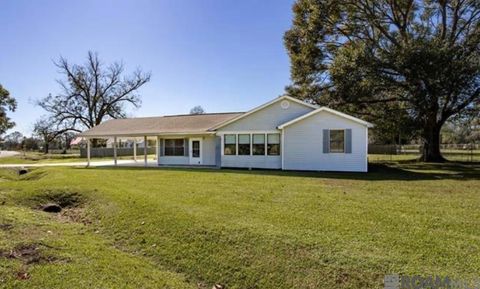 Homes For Sale - 19860 La Hwy 77<br/> Iberville County, Grosse Tete, LA 70740