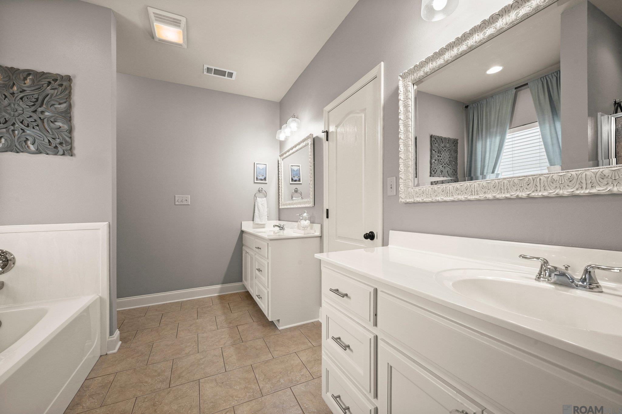 39126 Driftwood Lake Dr, Gonzales, Louisiana image 10