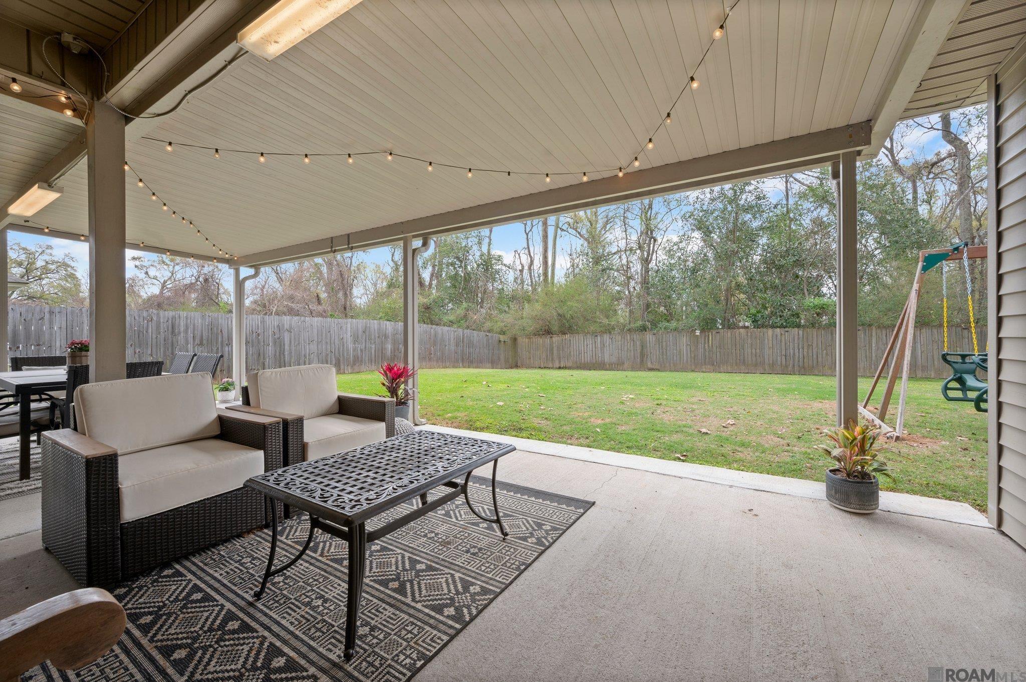 39126 Driftwood Lake Dr, Gonzales, Louisiana image 17