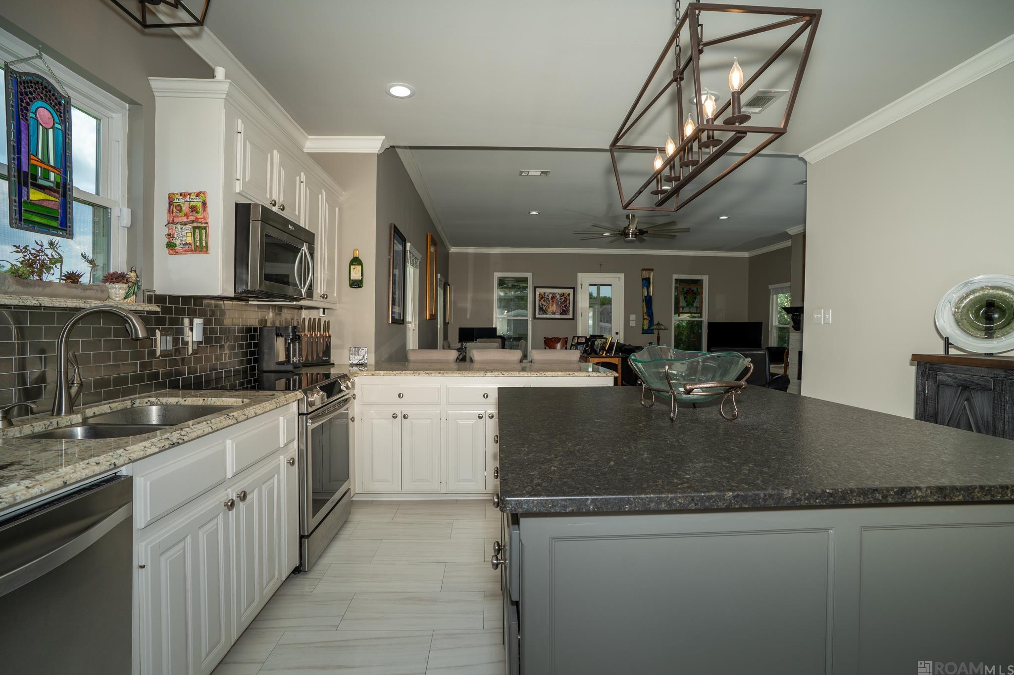 12361 Home Port Dr, Maurepas, Louisiana image 5