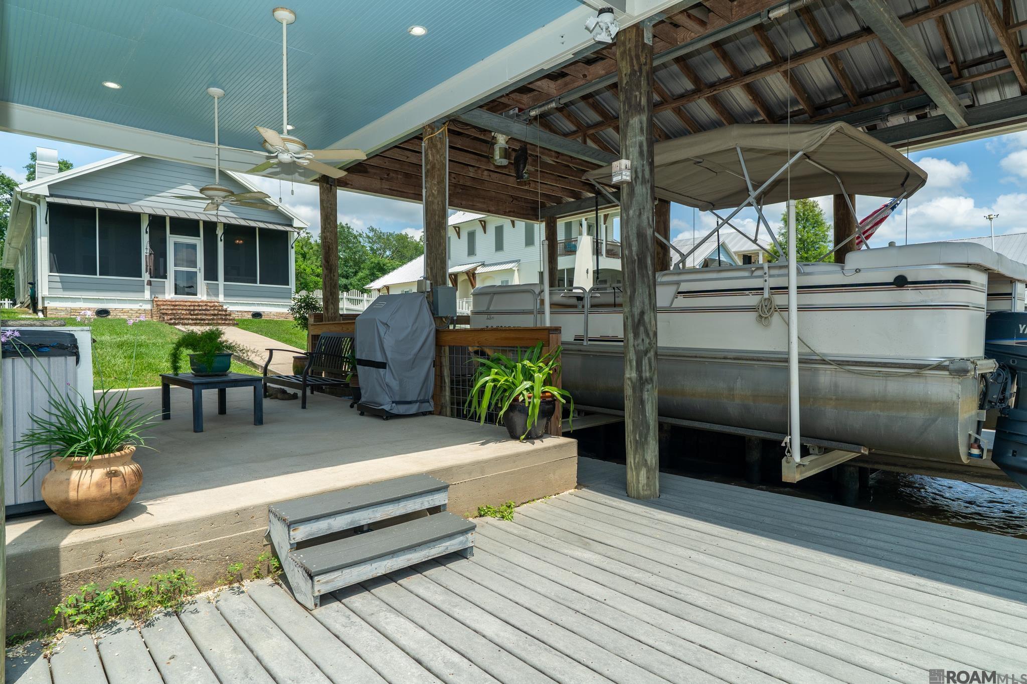 12361 Home Port Dr, Maurepas, Louisiana image 2