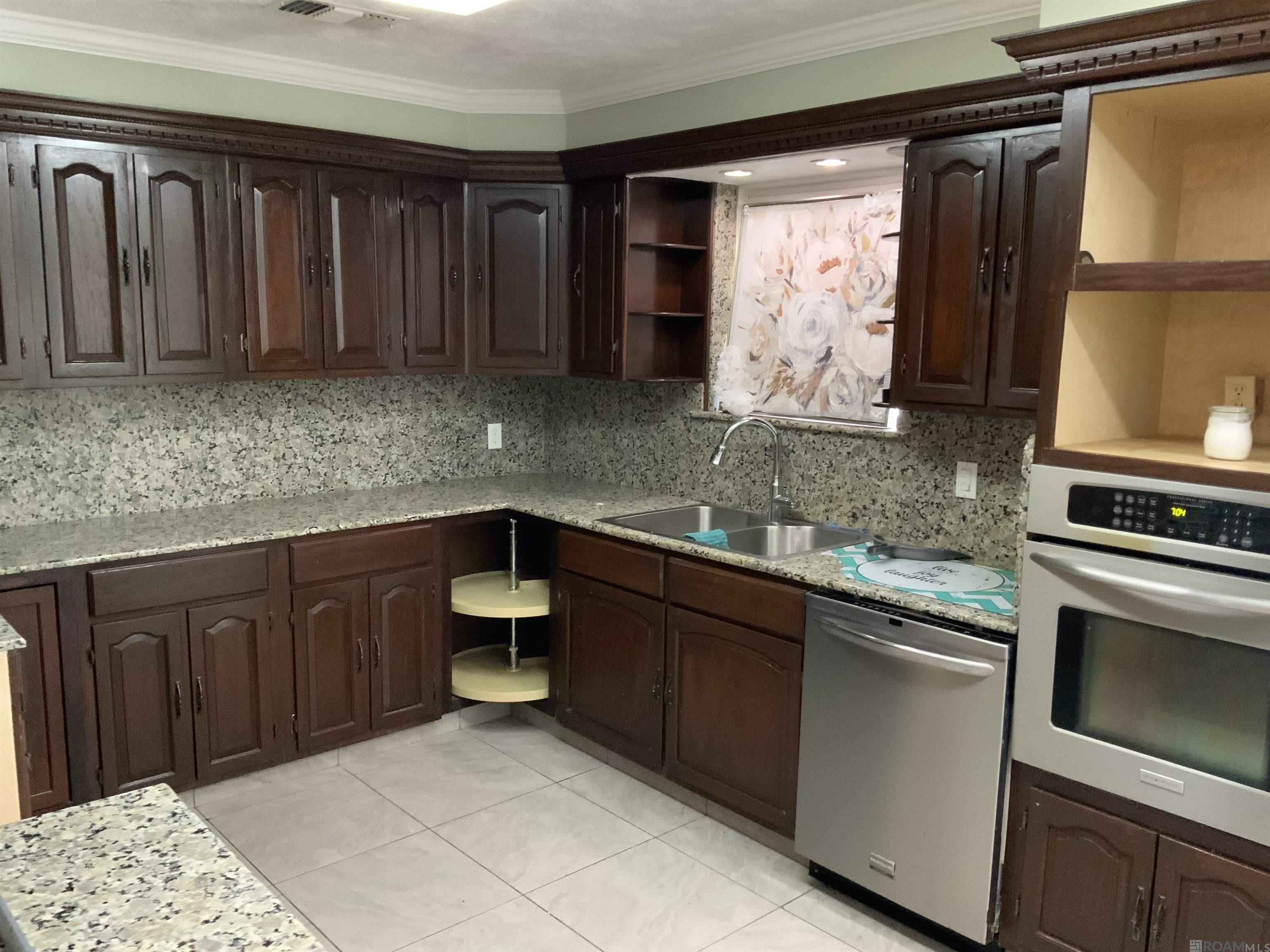 9534 W Darryl Pkwy, Baton Rouge, Louisiana image 7