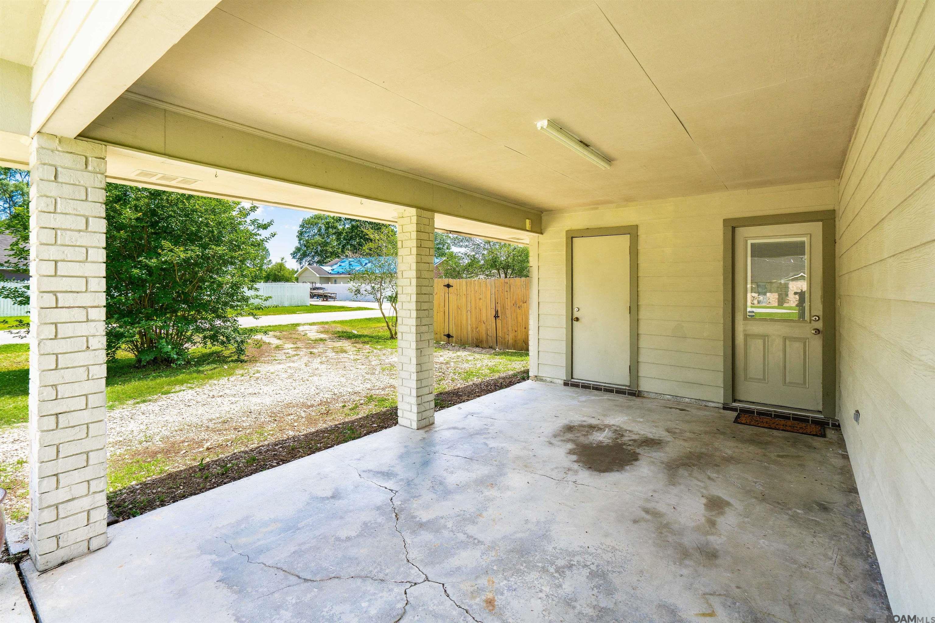 10211 Lake Park Ave, Gonzales, Louisiana image 24