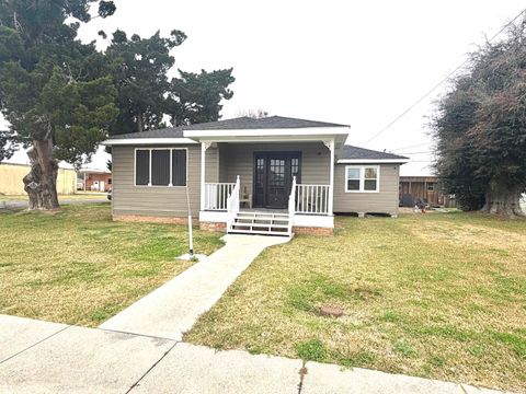 Homes For Sale - 422 Justin St<br/> Lockport, LA 70394