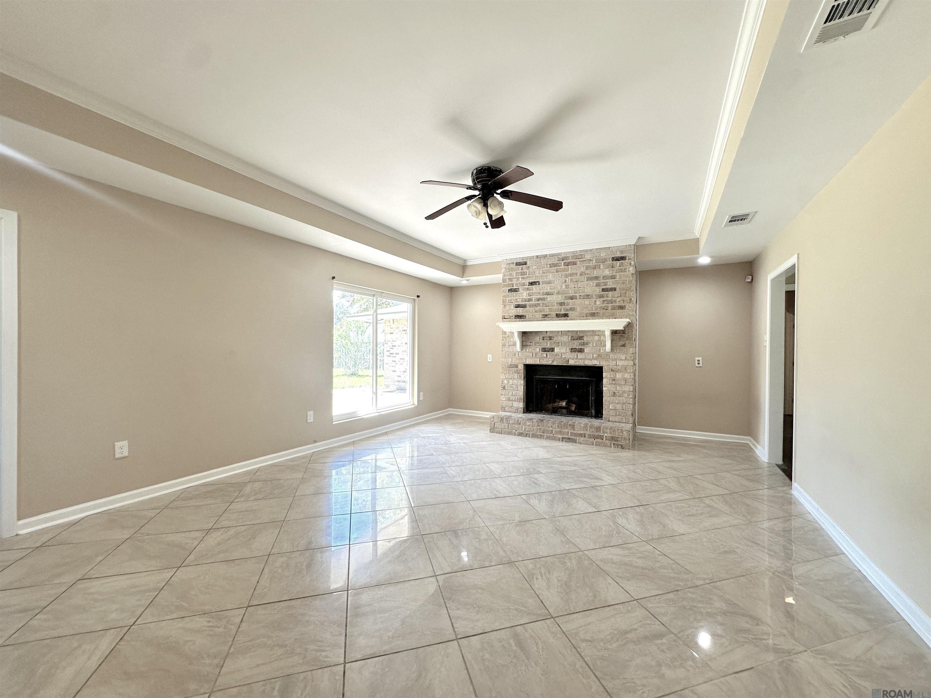 8080 Belle Helene Dr, Denham Springs, Louisiana image 3