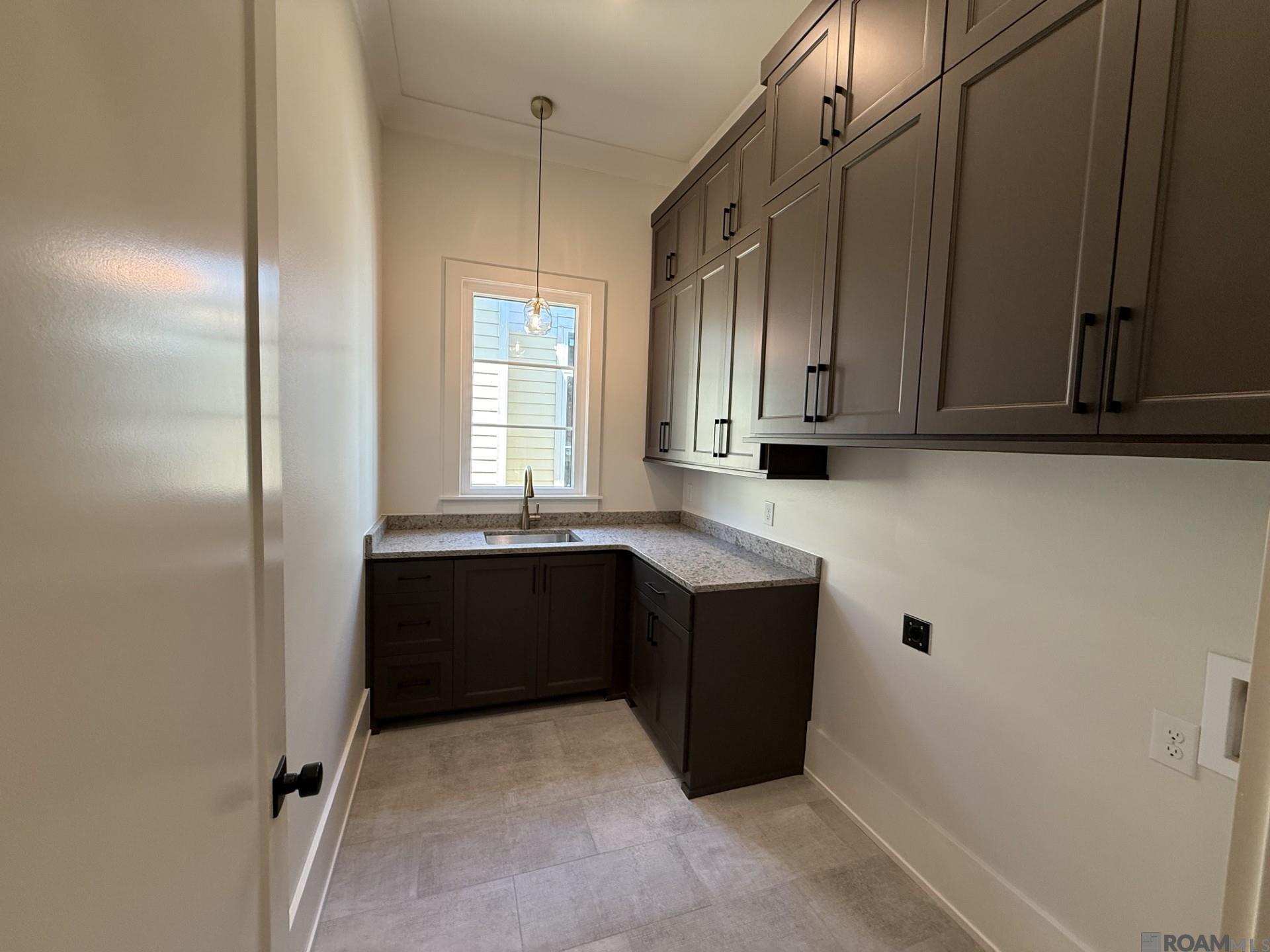 Baton Rouge, Louisiana, 70817, United States, 4 Bedrooms Bedrooms, ,4 BathroomsBathrooms,Residential,Active,2038168