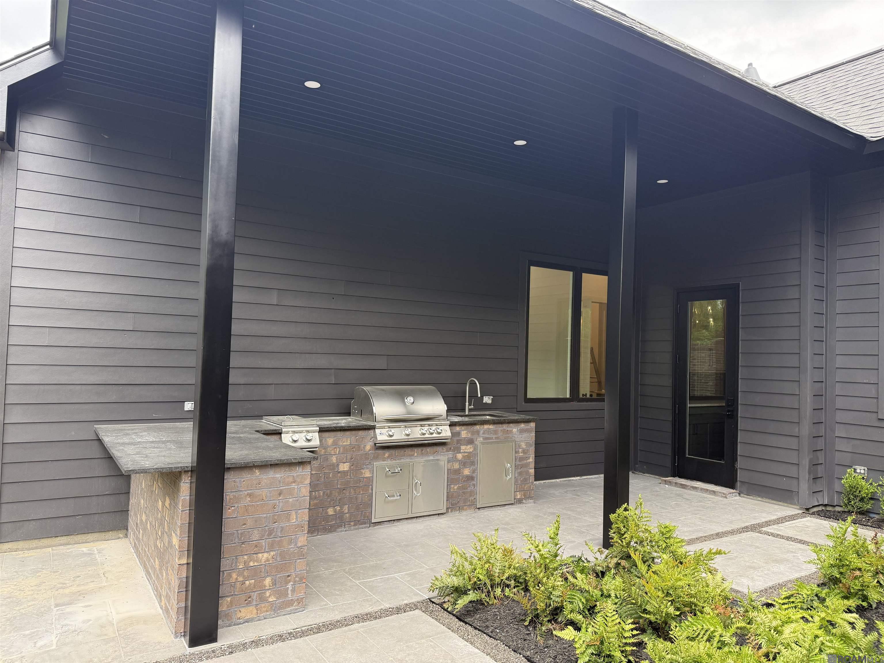 Baton Rouge, Louisiana, 70817, United States, 4 Bedrooms Bedrooms, ,4 BathroomsBathrooms,Residential,Active,2038168