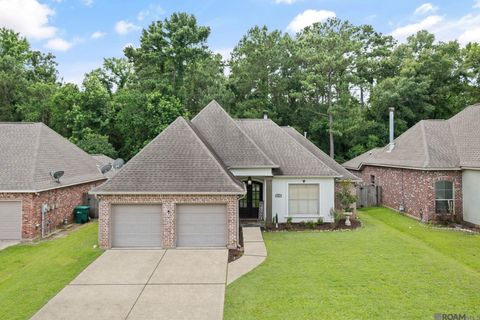 Homes For Sale - 401 Brown Thrasher Loop<br/> Madisonville, LA 70447