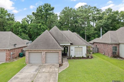 Homes For Sale - 401 Brown Thrasher Loop<br/> Madisonville, LA 70447