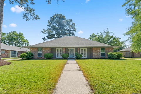Homes For Sale - 1425 Shadybrook Dr<br/> Baton Rouge, LA 70816