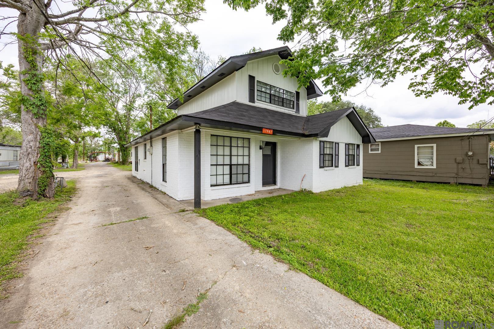 17987 Willow St, Grosse Tete, Louisiana image 2