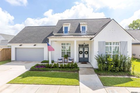 Homes For Sale - 10045 Clarks Ferry<br/> Baton Rouge, LA 70817