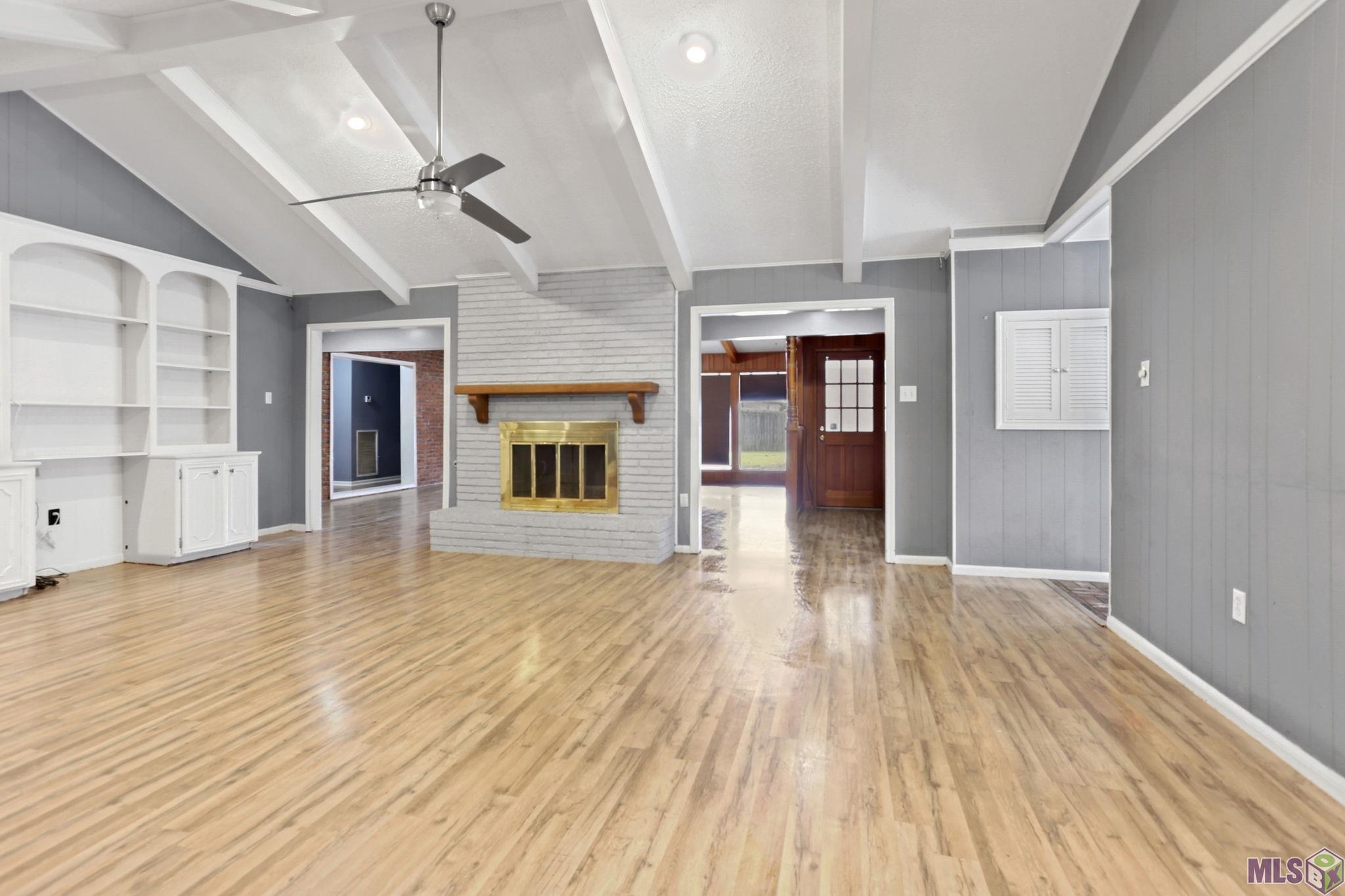 5714 Vicksburg Dr, Saint George, Louisiana image 2