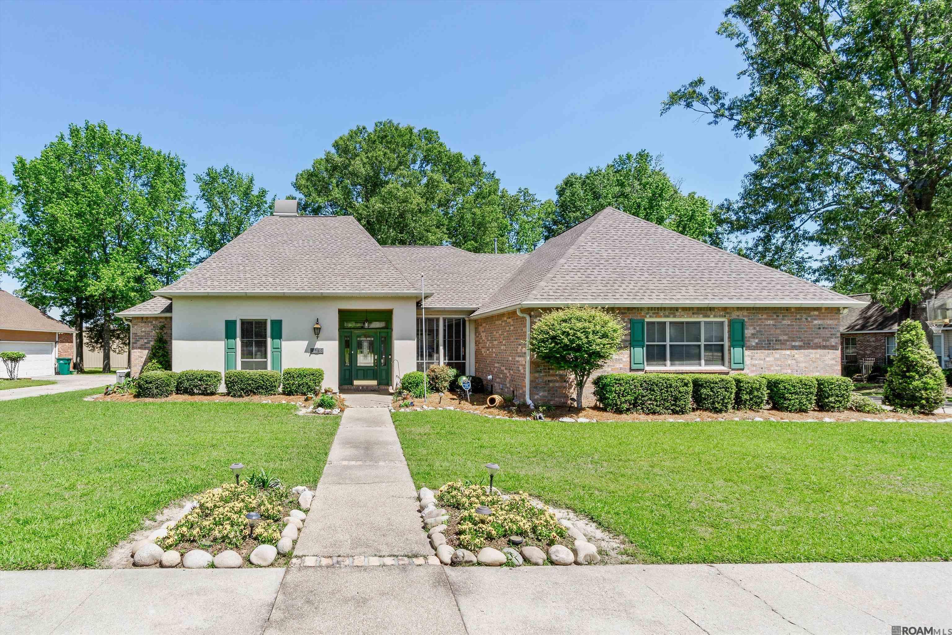 1243 Roseway Blvd, Zachary, Louisiana image 1