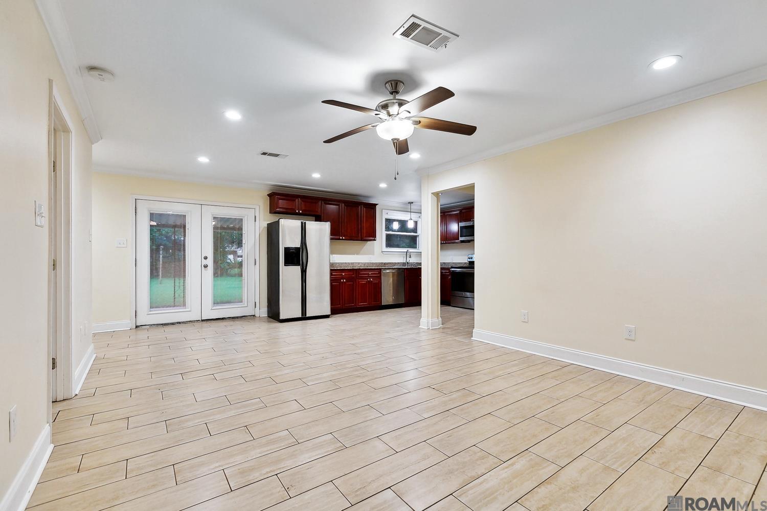 2254 Carolyn Ave, Denham Springs, Louisiana image 5