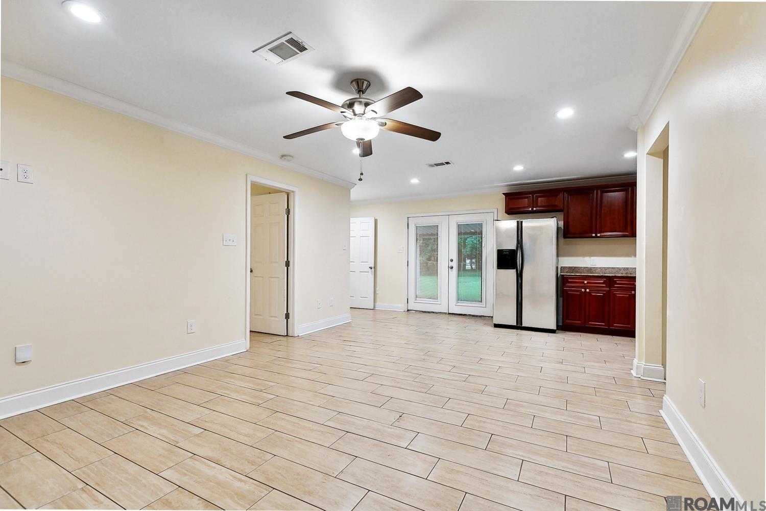 2254 Carolyn Ave, Denham Springs, Louisiana image 6