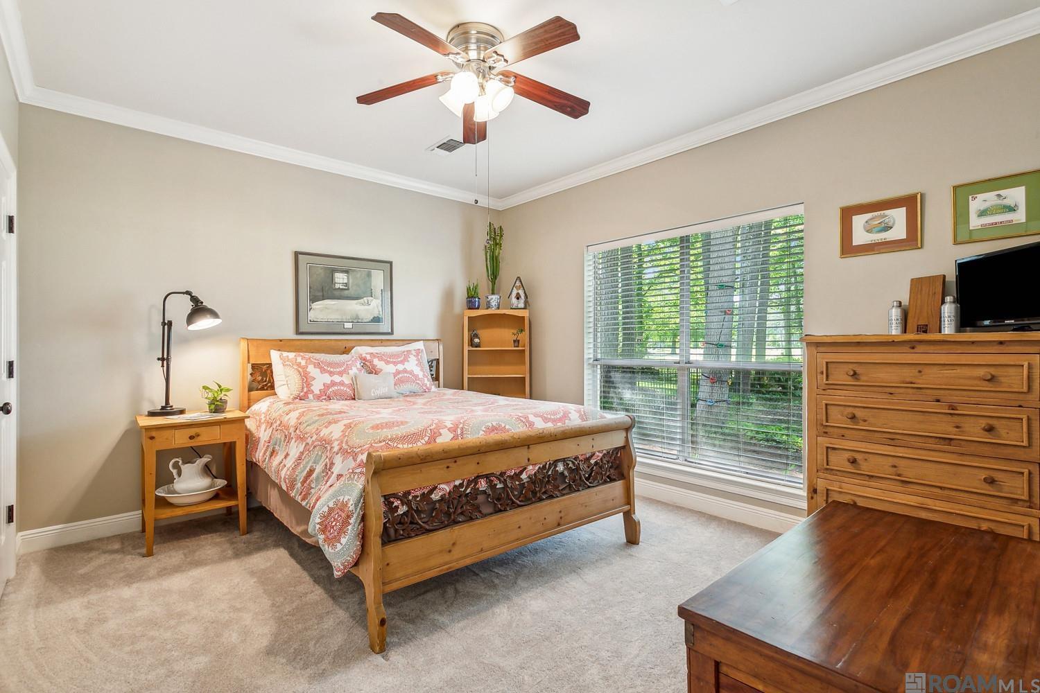 511 Beau Chene Drive, Mandeville, Louisiana image 11