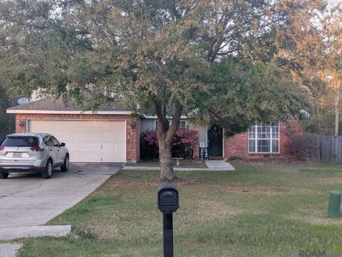 Homes For Sale - 156 Emerald Creek<br/> Abita Springs, LA 70420