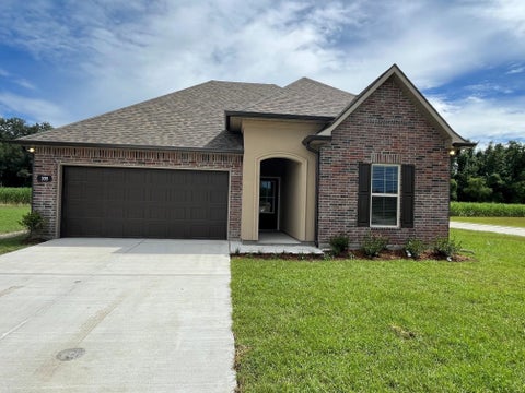 Homes For Sale - 335 Stack Drive<br/> Terrebonne County, Thibodaux, LA 70301