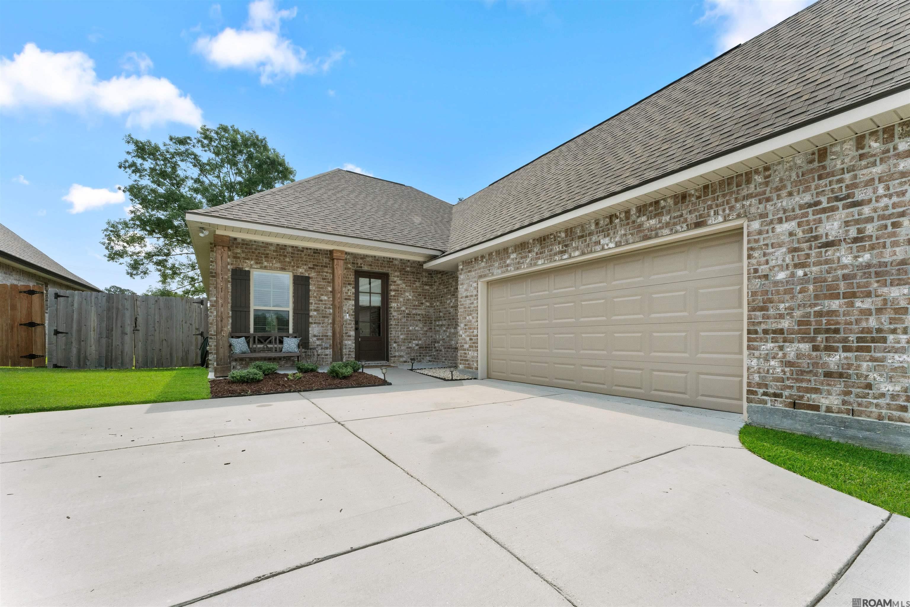 20822 Great Plains Ave, Zachary, Louisiana image 2