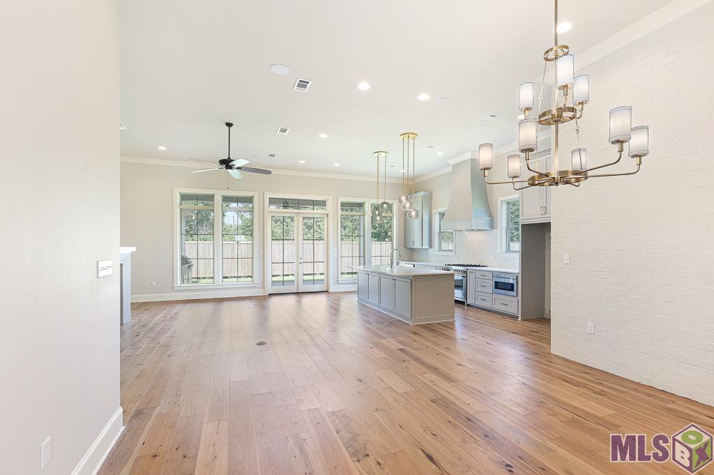 422 St Rose Ave, Baton Rouge, Louisiana image 6