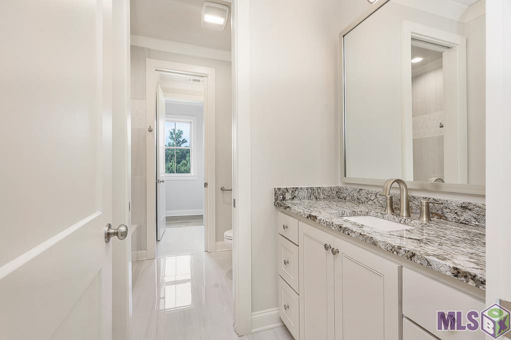422 St Rose Ave, Baton Rouge, Louisiana image 34