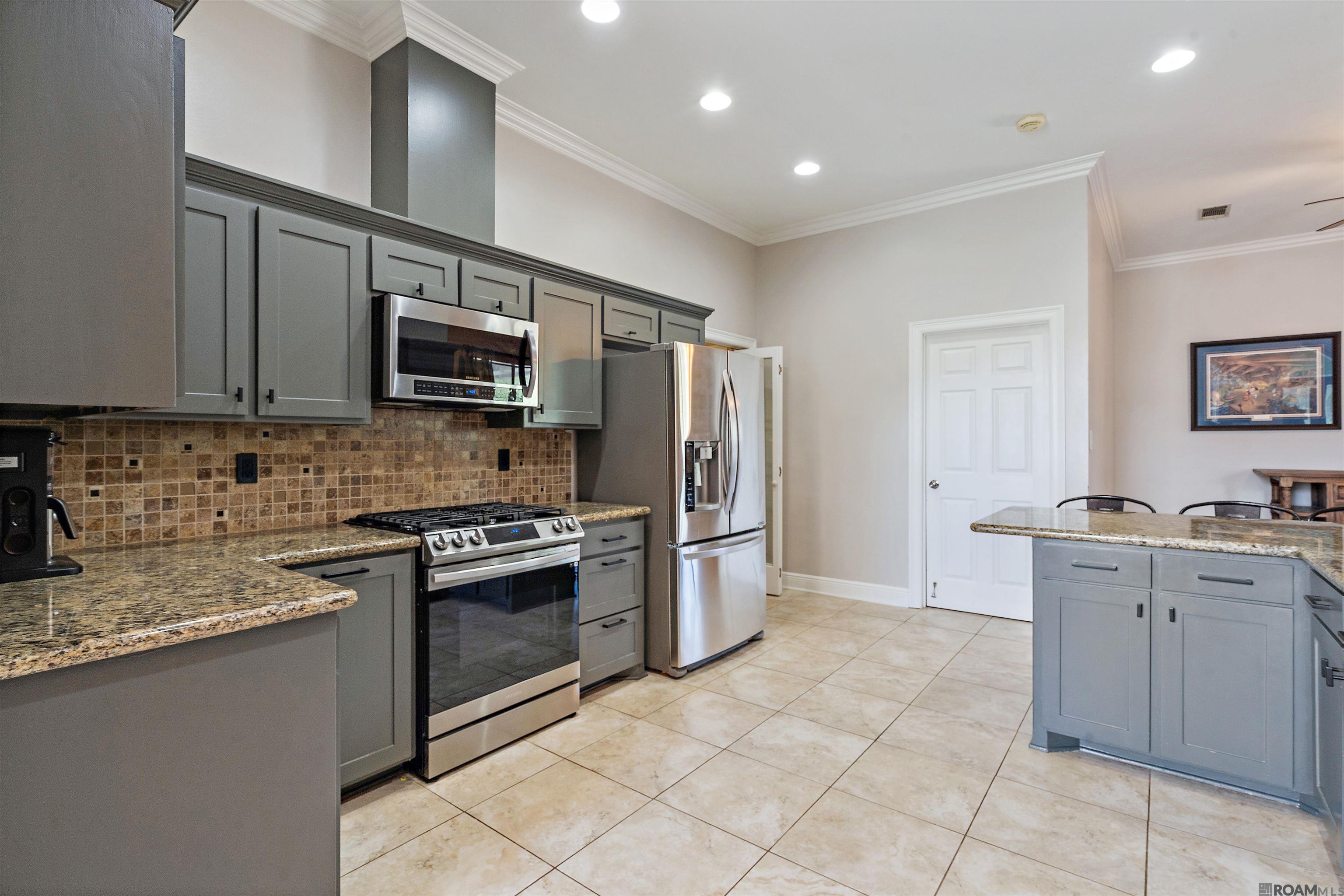 35150 Stone Castle Dr, Denham Springs, Louisiana image 6