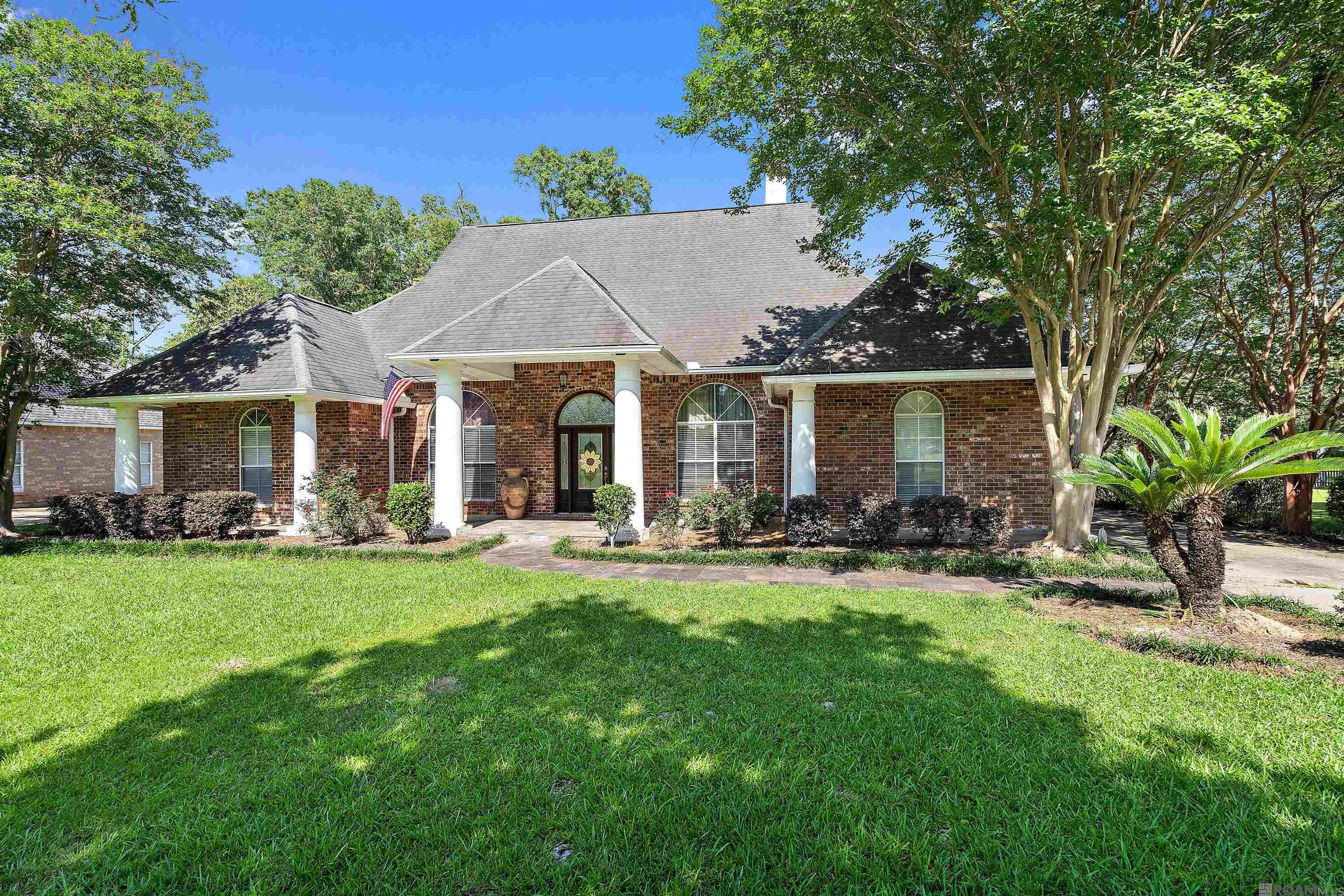 35150 Stone Castle Dr, Denham Springs, Louisiana image 2