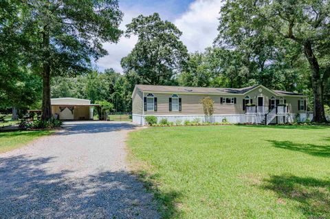 Mobile Home For Sale - 14435 Hubbs Acres Ave<br/> Pride, LA 70770