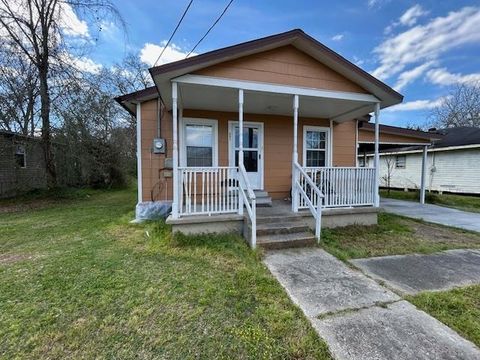 Homes For Sale - 905 Washington St<br/> Saint Mary County, Patterson, LA 70392