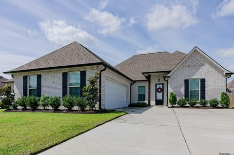 Homes For Sale - 278 Peacock Pointe<br/> Thibodaux, LA 70301