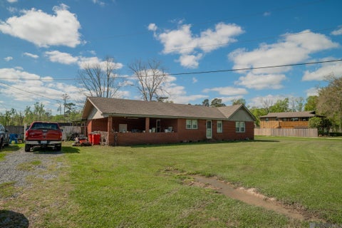 Homes For Sale - 18622 Old Ferry Rd<br/> Maurepas, LA 70449