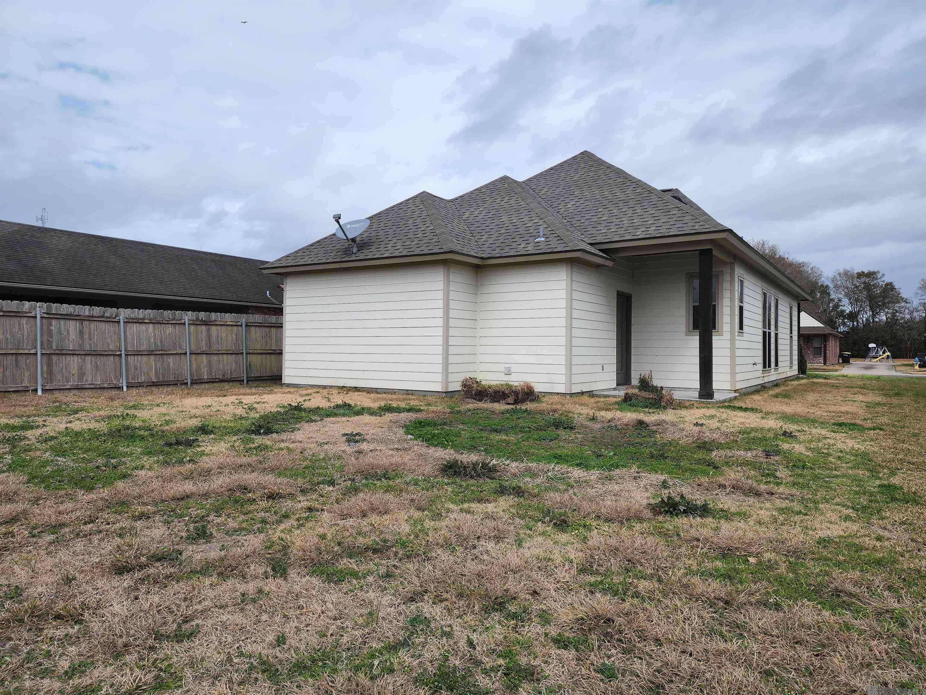 904 Russo St, New Iberia, Louisiana image 2
