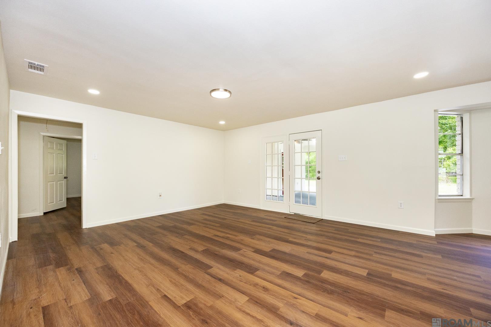 8697 Saint Peter St, New Roads, Louisiana image 7