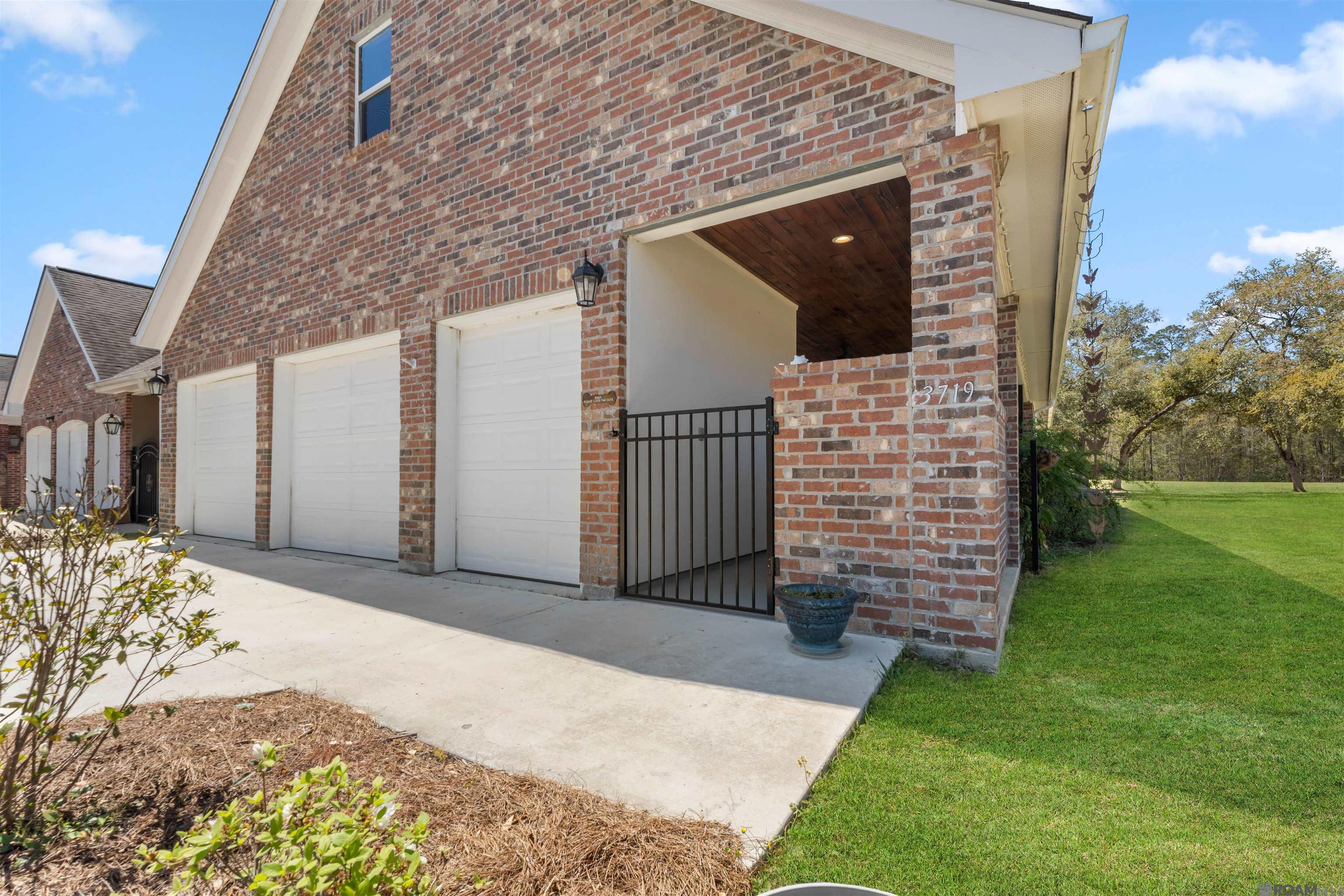 23719 Monarch Point, Springfield, Louisiana image 2