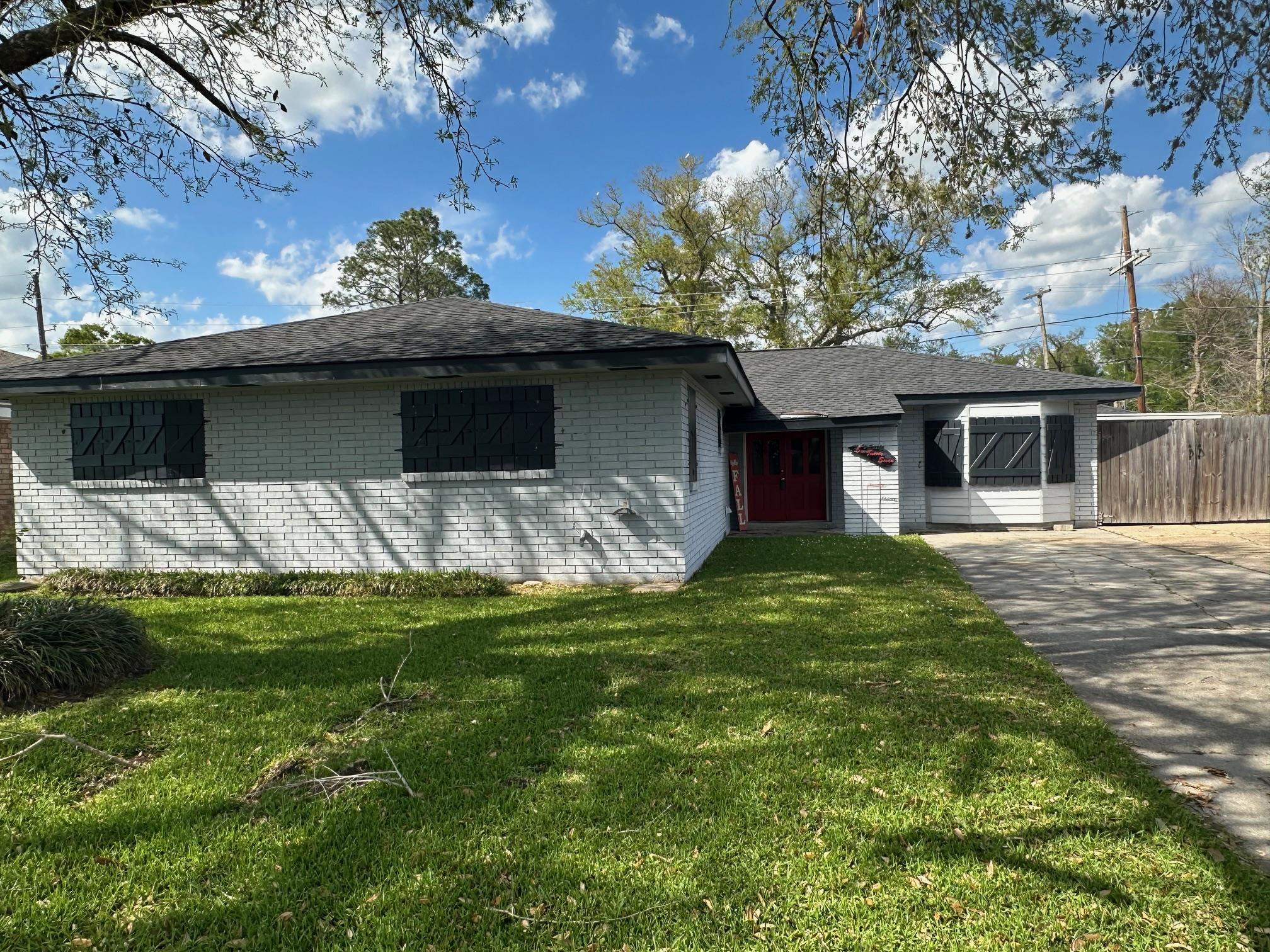 627 Douglas Dr, Houma, Louisiana image 2