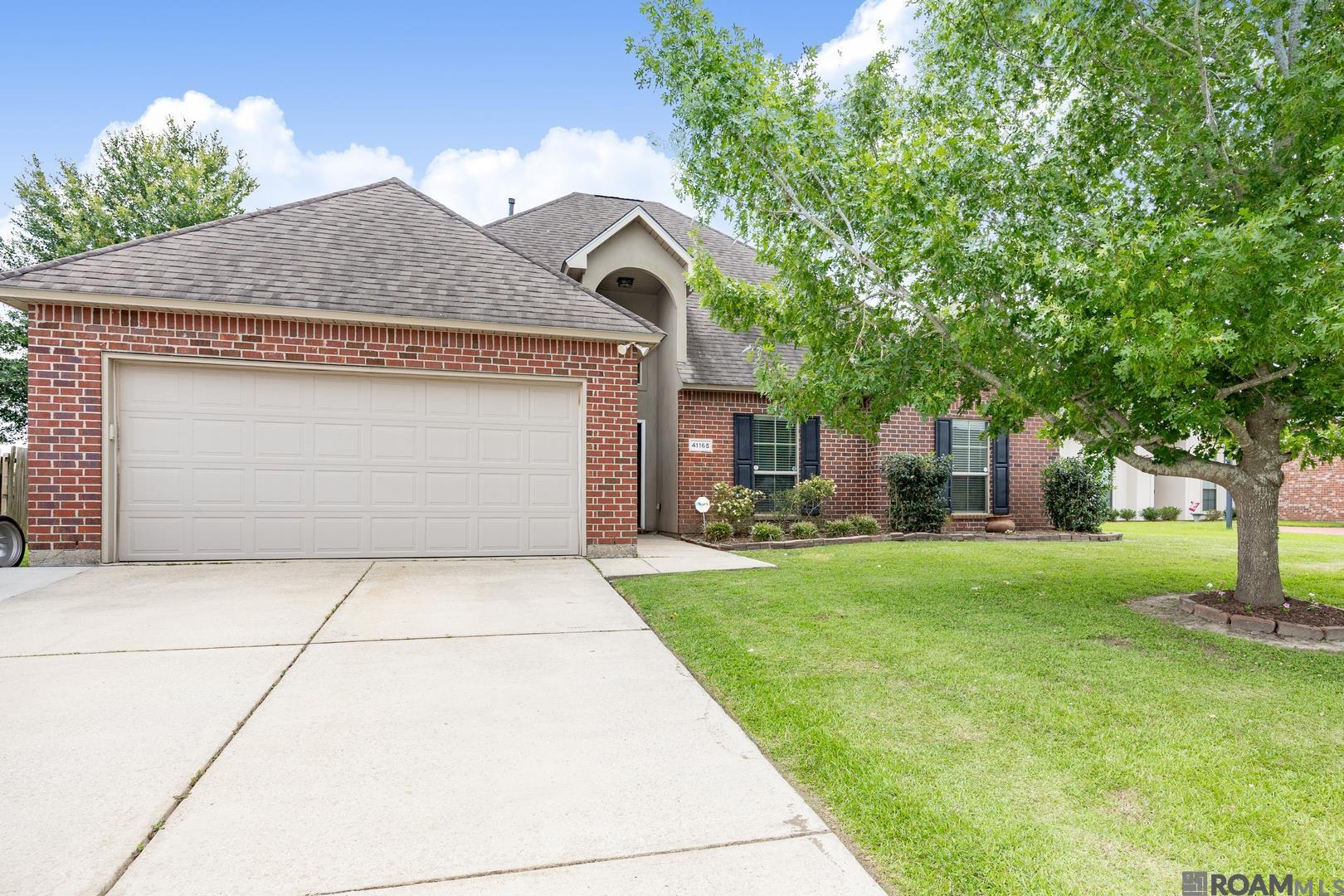 41165 New Orleans Dr, Sorrento, Louisiana image 1