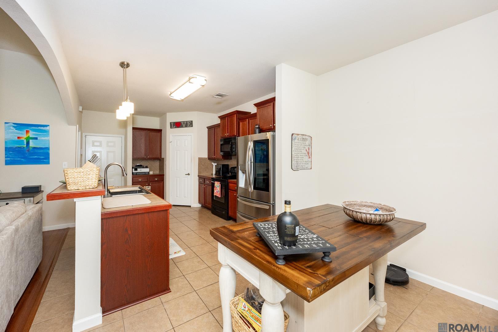 41165 New Orleans Dr, Sorrento, Louisiana image 11
